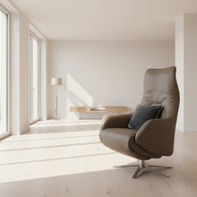 Laden Sie das Bild in den Galerie-Viewer, AERA Signa 165 Relaxsessel im Ambiente – Leder Runner, Herz-Waage, Fuß Edelstahl

