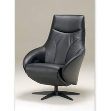 Laden Sie das Bild in den Galerie-Viewer, AERA TW248 / Signa 248 Relaxsessel – Frontansicht in Leder Runner Schwarz mit Fuß 32
