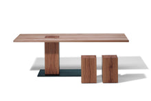 Laden Sie das Bild in den Galerie-Viewer, Asco Mono rustical im Essambiente – Massivholz und Stahl mit Unikat-Charakter
