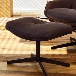 Moderner Loungesessel Daron in stilvollem Wohnambiente