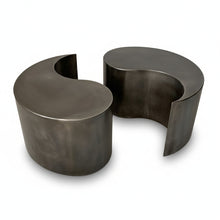 Laden Sie das Bild in den Galerie-Viewer, Couchtisch Tao – Einzelelement B, Rohstahlgestell, seitliche Ansicht
