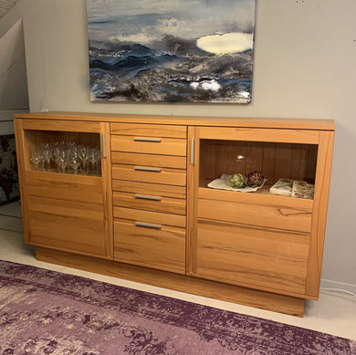 Highboard Böhning Linne Oslo in Kernbuche massiv – Ausstellungsstück mit 4 Schubladen und LED-Beleuchtung