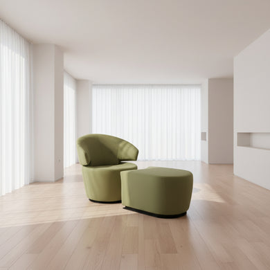 Werther „Trick“ – drehbarer Beistellsessel mit Hocker als Ausstellungsstück im Wohnambiente